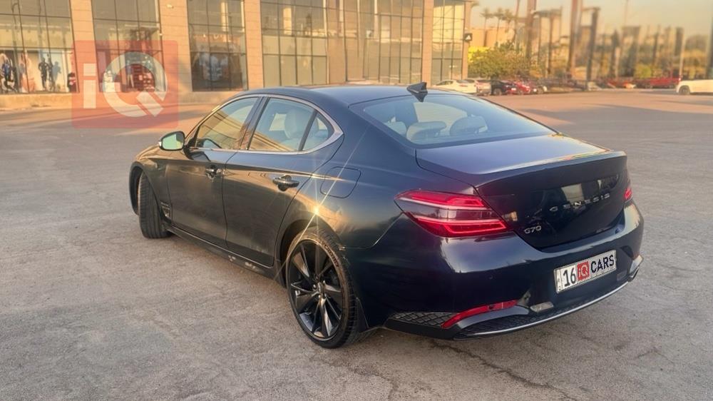 جنسس G70